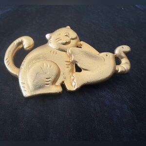 Vintage Gold Tone Cat Bird & Worm Brooch Whimsical Statement Pin